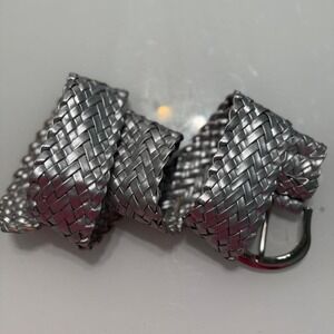 Silver‎ woven belt with silver buckle